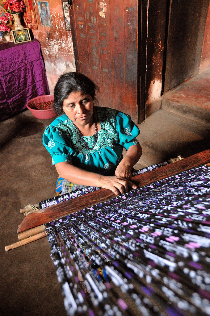 What exactly is the Ikat/Jaspe textile technique?