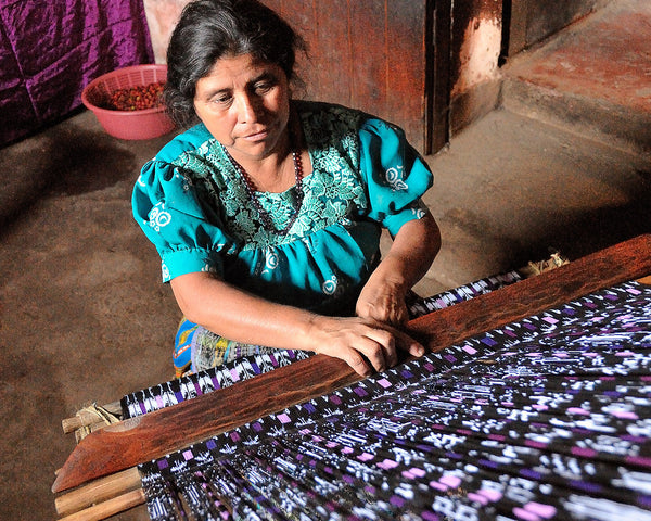 What exactly is the Ikat/Jaspe textile technique?